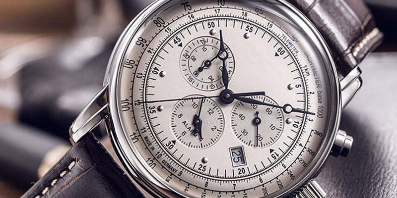 如何维护法穆兰手表的防水性能